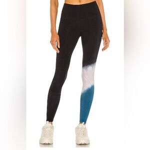 Electric Rose Sunset Leggings in Balboa Blue, Onyx & Camille